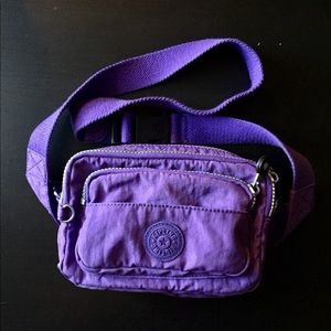 Kipling fanny pack! Great purple color. Unisex ☂️